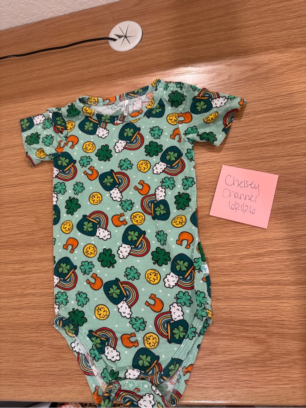 Posh Peanut Green Shamrock & Rainbow One-Piece Bodysuit for Kids